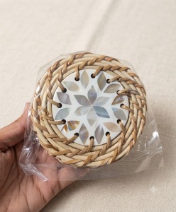 Sous-verre rond en nacre fait main, écologique, à séchage rapide, pour service de thé à la maison ou au restaurant - Product Image 1