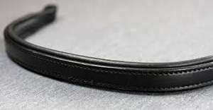 Diadema de cuero de primera calidad para caballo con canal vacío y acolchado en Annabelle Equestrian - Product Image 3