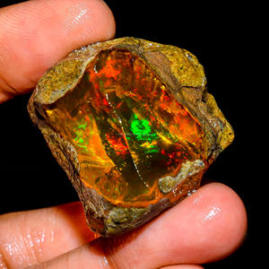 Hermosa calidad de Grado Superior 100% Natural Welo Fire Ethiopian Opal Fancy Oil Rough Loose Gemstone para hacer artículos de joyería - Product Image 1
