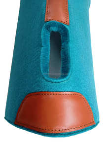 Meilleures ventes de coussinets de selle de cheval sarcelle de 18mm sur mesure en cuir beige véritable avec logo coussin en feutre synthétique emballage personnalisé - Product Image 5