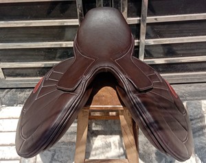 Nueva Silla de Montar Inglesa Profesional de Alta Calidad para Salto, de Cuero Genuino Duradero, Sillas de Montar de Contacto Cercano - Product Image 4