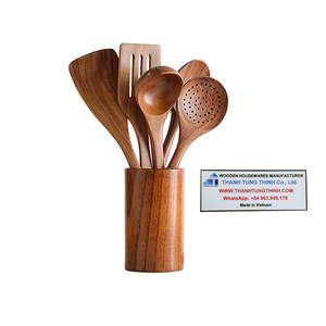 Tabla de cortar redonda de madera natural Thanh Tung Thinh con diseño de olas oceánicas - Product Image 2