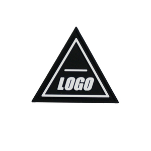 Patch en PVC Caoutchouc Imprimé 3D en Relief, Logo Personnalisable à Coudre, Léger pour Vêtements, Sacs, Casquettes et Accessoires - Product Image 1