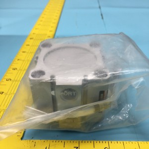 SMC CDQ2B50-10D Actuator, LNR DBL AST HC2, AMAT - อุปกรณ์และอะไหล่เซมิคอนดักเตอร์ระดับโลกที่เชื่อถือได้ - Product Image 5
