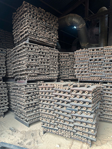 Briquetas de Aserrín de Madera Dura de Alta Calidad, Carbón Vegetal de Larga Duración (6-8 Horas), Listas para Exportar, Fábrica BIWOOD, Japón, Vietnam - Product Image 4