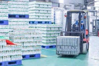 Groothandel 330Ml & 500Ml Kokoswater Vruchtensap In Aluminium Kan Pure Kwaliteit Pulp Gedroogde Stijl Bulkverpakking Van Vietnam