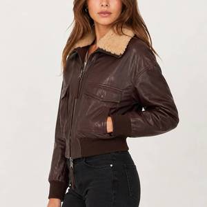 Veste de moto en cuir d'agneau bordeaux pour femme avec col en peau de mouton respirante - Veste en cuir bordeaux - Product Image 2