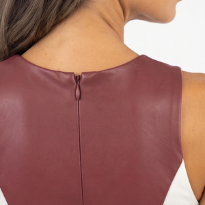 Robe en cuir compressive pour femme, robe en cuir sans manches à col rond pour fille, robe en cuir pour femme avec fermeture éclair intégrale au dos et dentelle latérale - Product Image 5
