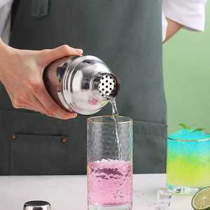 Shaker à cocktails artisanal en acier inoxydable moderne de luxe, mini mélangeur de boissons écologique en argent personnalisé, ensemble de barware 350ml/550ml/750ml - Product Image 6