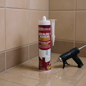 Criscolor Sigillante per Zoccoli e Cornici 260ml Acrilico Bianco Verniciabile - Product Image 3