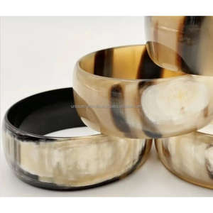 Bracelets en corne d'animal ShadowFlex |   Manchette en corne fine et large, finition mate, durable, taille personnalisée |   Art populaire d'inspiration tribale - Product Image 1