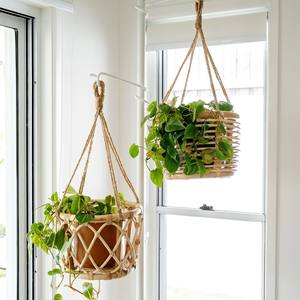 Maceta colgante de ratán ecológico, cesta para exhibir plantas y flores, diseño novedoso, macetas hechas a mano - Product Image 1