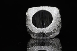 Anillo de Diamantes Multicorte OBN Personalizado, Anillo Hip Hop con Incrustaciones de Diamantes, Anillo de Lujo en Oro Blanco de 14K para Hombre y Mujer - Product Image 6