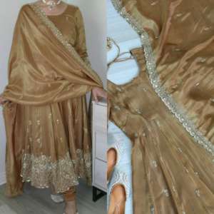 Nuevo lanzamiento: Vestido estilo Anarkali con bordado de lentejuelas, atuendo tradicional de lujo, colección festiva, ropa de diseñador lista para usar. - Product Image 3