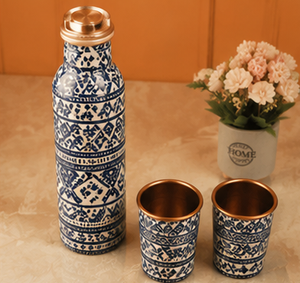Ensemble de bouteilles d'eau en cuivre pur de qualité supérieure avec 2 verres en cuivre, imprimé ethnique bleu et blanc, bouteille à boire ayurvédique anti-fuite, cadeau - Product Image 6