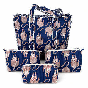 ชุดกระเป๋าถือผ้าฝ้ายลายแมว กระเป๋าโท้ทแบบเย็บลายพร้อมกระเป๋าซิปใส่เครื่องสำอาง กระเป๋าจัดระเบียบสำหรับเดินทางรักษ์โลก - Product Image 2