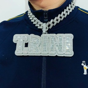 Pendentifs Lettres Personnalisés VVS1 Hip Hop Rapper Iced Out Diamantés en Argent Sterling Plaqué Certifiés IGI – Cadeau Parfait Unisexe - Product Image 3