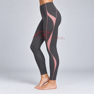 Pantalones de equitación premium para mujer con material transpirable, movimiento flexible y un ajuste elegante para trabajo en establos y equitación. - Product Image 5