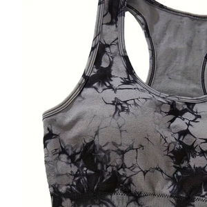 2026 Custom Design Eco-Friendly <b>Women's</b> Yoga Sets Breathable Solid Pattern Gym Wear Elastic Waist Closure Seamless Fitness wear - Product Image 5