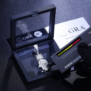 Colgante Hamsa con incrustaciones de moissanita, diseño de Mano de Fátima, estilo Hip Hop, joyería de protección, plata de ley 925 - Product Image 4