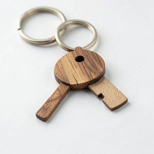Porte-clés en bois naturel avec logo d'entreprise personnalisé pour cadeaux d'hôtel, branding de complexe hôtelier et événements - Product Image 3
