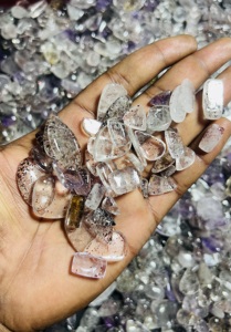 Gemas Trimurti, Super Siete Natural, Cabujones de Formas Mixtas de 15-25 mm, Piedras Sueltas para Joyería, de Rajasthan - Product Image 3