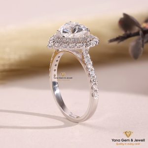 แหวนเพชรทรงหัวใจขนาด 1.50 กะรัต สวยงาม แหวนหมั้นเพชร CVD ที่เพาะเลี้ยงในห้องปฏิบัติการ ได้รับการรับรองจาก IGI สี D ความสะอาด VVS2 ทองคำแท้ 14K - Product Image 3