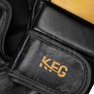 Guantes de Piel para Kick Boxing y MMA de Grado Profesional, Correa de Muñeca Ajustable, Diseño Transpirable que Absorbe la Humedad para Mayor Comodidad - Product Image 6