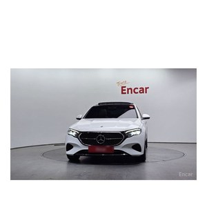 Mercedes-Benz Classe E E200 Avantgarde 2024, 32 752 km, boîte automatique, conduite à gauche, caméra de recul, toit ouvrant panoramique, LED - Product Image 3