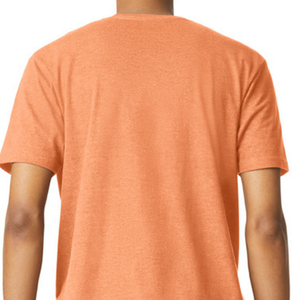 เสื้อยืดผู้ชาย CVC สีส้มอมเหลือง รุ่นพรีเมียม ผ้าคอตตอนผสม แขนสั้น ระบายอากาศได้ดี น้ำหนักเบา สวมใส่สบาย - Product Image 4