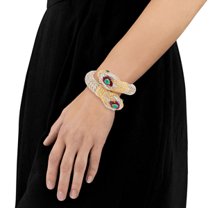 Brazalete en Forma de Serpiente para Mujer, Chapado en Oro de 18K, Diamantes Redondos con Corte Brillante, Diseño Animal, Estilo Clásico para Fiesta - Product Image 1