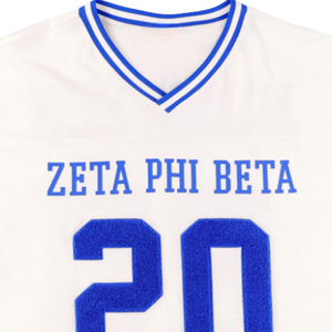 เสื้อยืดโอเวอร์ไซส์ลายฟุตบอล Zeta Phi Beta สีงาช้างสำหรับผู้หญิง พร้อมตัวอักษรกรีก ZPB หมายเลขแบบเชนิลล์ เสื้อทรงลำลองสำหรับชมรมนักศึกษา - Product Image 6