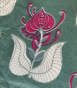 Tissu en coton imprimé à la main – Motif floral rose sur fond vert foncé, textile indien traditionnel - Product Image 2