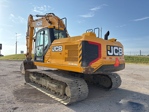 Excavadora de cadenas 220X LC 2022 disponible para la venta: equipo potente ideal para grandes proyectos y compradores globales - Product Image 6