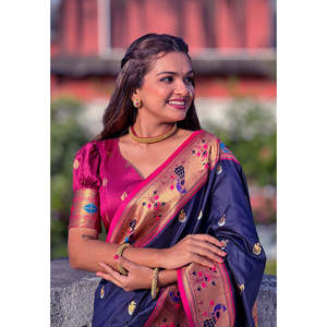 Sari de Seda Paithani Chandrakor Azul Marino Elite Weaves con Tejido Zari en Contraste, Ropa India y Pakistaní - Product Image 3