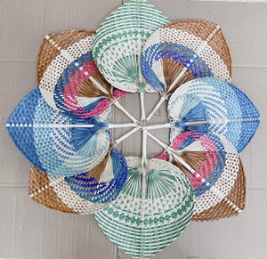 Ventilador de mano portátil de bambú pintado a mano, estilo vintage, grande, de paja, repelente de mosquitos para niños, refrescante, para verano - Product Image 5