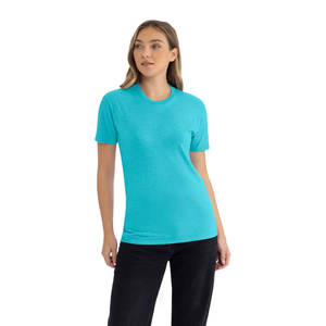 Camiseta Unisex Lisa Level 6210, Sensación Premium, 100% Algodón, Ecológica, de Secado Rápido, Cuello Redondo, Ajuste Cómodo, Ropa de Marca Privada - Product Image 5