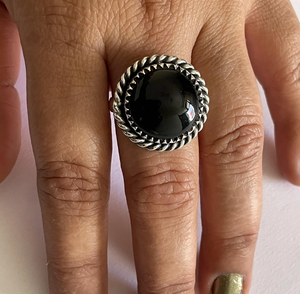 Anillo redondo de ónix negro, plata de ley 925, anillo de piedras preciosas hecho a mano para ella - Product Image 2