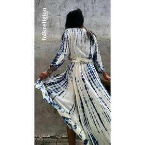 ชุดเดรสยาวแขนยาวสำหรับผู้หญิง งานฝีมือคุณภาพสูง ดีไซน์หรูหรา สีพื้น เหมาะสำหรับงานเลี้ยงกลางคืน ชุดราตรีสำหรับผู้หญิง - Product Image 5