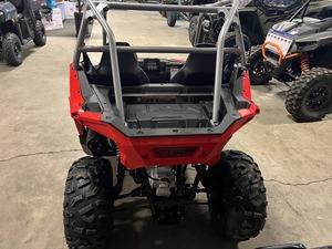 Quad 4x4 UTV3 Polaris RZR 200 EFI Rouge Indy 2026, Garantie OEM 3 Ans, Qualité Industrielle/DIY, Plastique, Origine USA - Product Image 1