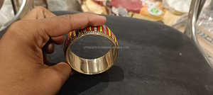 Elegante Brazalete de Latón Hecho a Mano con Brillo Regio para un Estilo Impresionante, Regalos de Lujo y Uso Diario - Product Image 6