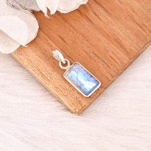 Natural Rainbow <b>Moonstone</b> Pendant 925 Sterling Silver Handmade Bezel Setting Gemstone Minimalist <b>Jewelry</b> for Unisex Party Gift - Product Image 3