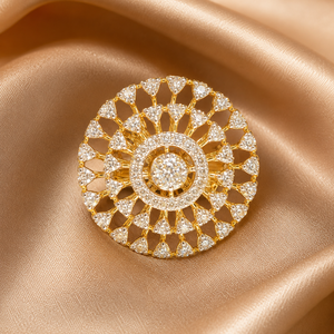 Anillo de Lujo de Oro de 14K con Diseño de Rayos de Sol y Brillantes Piedras de Circonia Cúbica, Joyería Elegante para Bodas y Fiestas para Mujer - Product Image 3