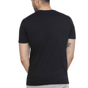 เสื้อยืดผู้ชาย Trend Forward ผ้าพรีเมียม สวมใส่สบาย ยืดหยุ่นได้ดี และมีสไตล์สะดุดตา - Product Image 4