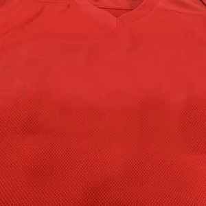 Nouvelle Arrivée Service OEM Faible MOQ Hiver Impression Numérique Couleurs et Logos Personnalisés 100% Polyester Maillot de Hockey sur Glace pour Hommes - Product Image 6
