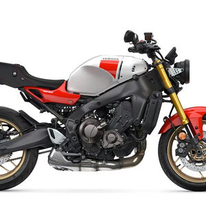 Superbe offre! Motocyclette sportive XSR900 2025 disponible dès maintenant - Product Image 1