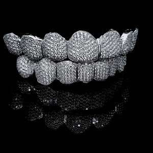 Grillz dentaire Hip Hop tendance sur mesure, durable, brillant argenté, en argent 925 et moissanite, unisexe - Product Image 3