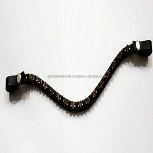 Banda de cuero personalizada para cejas de caballo con forma de cadena de diamante multicolor de una sola fila con cierre de bucle de botón a presión - Product Image 4