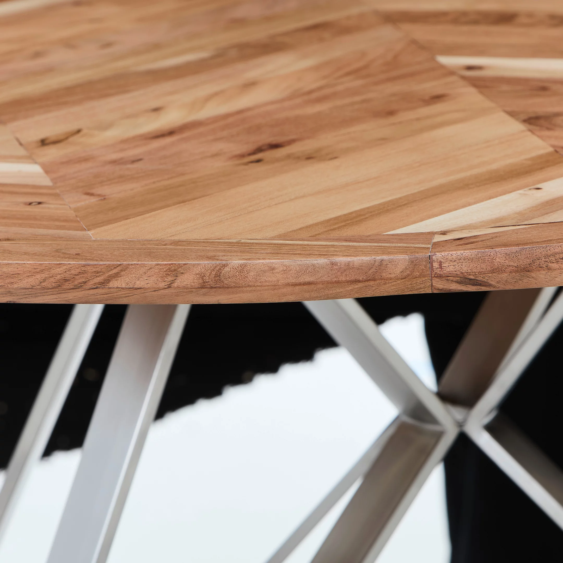 ดำ &amp; ธรรมชาติ