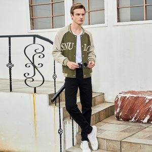 Nouveautés : Veste universitaire en velours côtelé pour homme, vert olive avec lettrage blanc, coupe décontractée, vêtements d'automne, vestes pour homme - Product Image 4